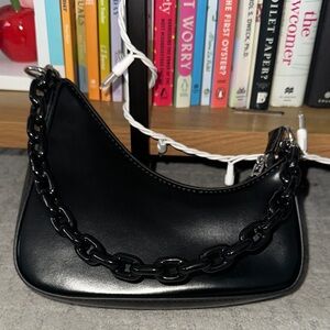 Elegant Black Chain Shoulder Bag